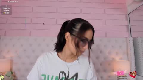 Snapshot of abby_joule chatting on 11.13.25 Abby online show from 11.13.25