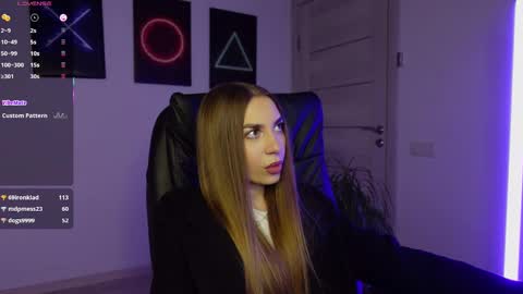 ABBY LAKER online show from 03.08.25