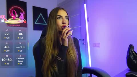 ABBY LAKER online show from 10.11.25