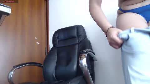 Vannesa online show from 11.12.25