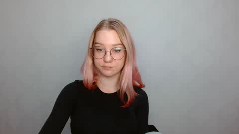 Snapshot of abbymoore__ chatting on 12.15.24 Abby Lovense is active online show from 12.15.24