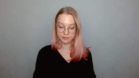 Snapshot of abbymoore__ chatting on 12.16.24 Abby Lovense is active online show from 12.16.24