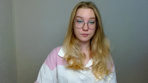 Snapshot of abbymoore__ chatting on 11.18.25 Abby Lovense is active online show from 11.18.25