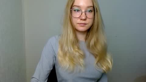 Snapshot of abbymoore__ chatting on 11.29.25 Abby Lovense is active online show from 11.29.25