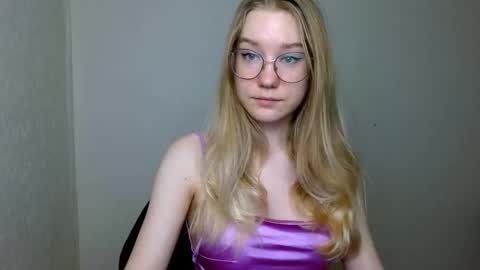 Snapshot of abbymoore__ chatting on 11.30.25 Abby Lovense is active online show from 11.30.25