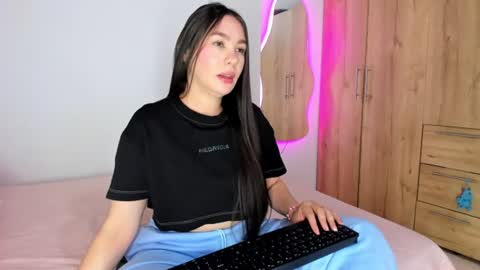 Abby  online show from 06.25.26