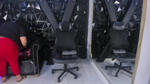 abbyrogers1 online show from 04.14.26