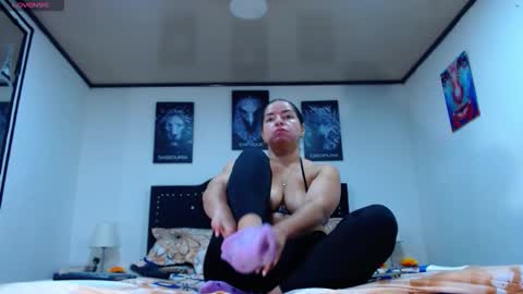 Snapshot of abbyshinne chatting on 02.02.26 abbyshinne online show from 02.02.26