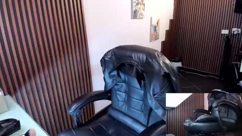 Abby Stones online show from 10.10.25