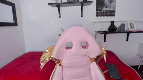 Snapshot of abbywaynee chatting on 01.05.25 abby online show from 01.05.25