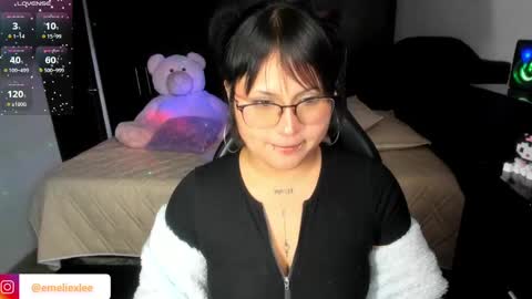 Snapshot of abbyxlee chatting on 02.20.25 online show from 02.20.25