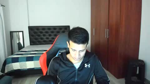 Snapshot of abelasburgo chatting on 06.11.26 Independence model AbelAsburgo online show from 06.11.26