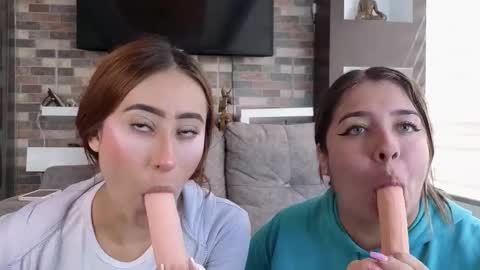 Abella online show from 09.23.25