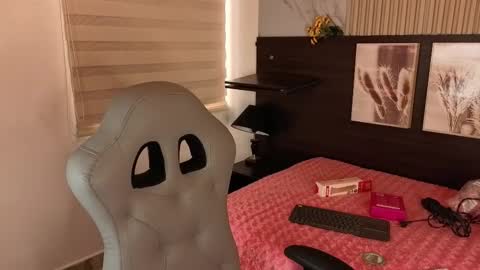 Abella online show from 10.10.25