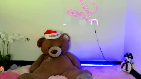  Abella and Kendra  online show from 12.31.24