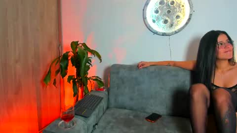Snapshot of abellaconnor chatting on 06.12.26 Abella and Kendra online show from 06.12.26
