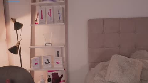  Abella  online show from 12.17.24