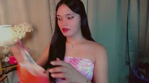 Snapshot of abetterchristine chatting on 12.17.25 Abetterchristine online show from 12.17.25