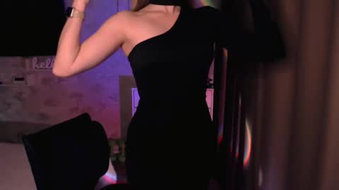 Anna online show from 11.21.25