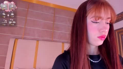 Snapshot of abigailcarter chatting on 09.29.25 online show from 09.29.25