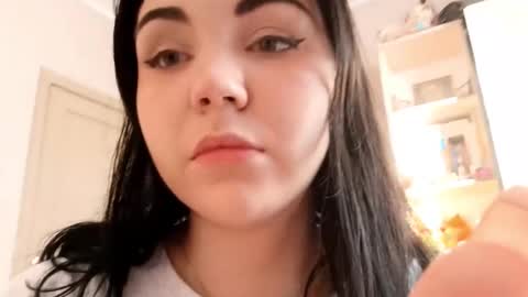 Snapshot of abigaildestro chatting on 10.06.25 Abi online show from 10.06.25