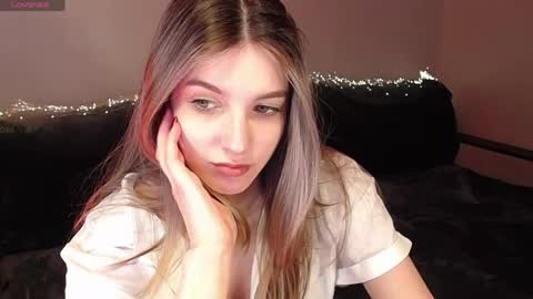 Abigail online show from 04.10.26