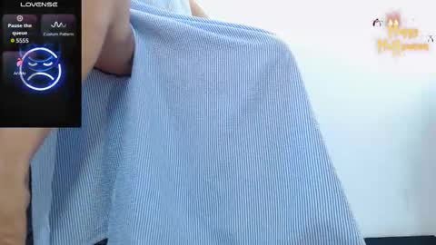 Abril Beltran online show from 10.15.25