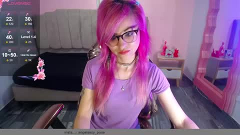 Snapshot of abril_ch_ chatting on 10.18.25 abril_ch_ online show from 10.18.25