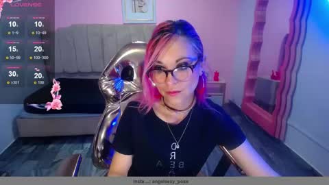 Snapshot of abril_ch_ chatting on 10.30.25 abril_ch_ online show from 10.30.25