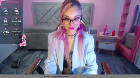 Snapshot of abril_ch_ chatting on 11.07.25 abril_ch_ online show from 11.07.25