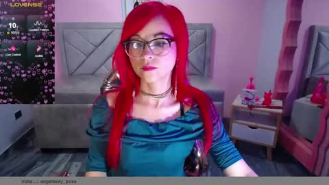 Snapshot of abril_ch_ chatting on 11.18.25 abril_ch_ online show from 11.18.25