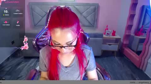 Snapshot of abril_ch_ chatting on 12.03.25 abril_ch_ online show from 12.03.25