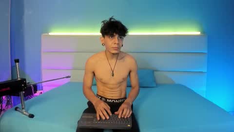 Snapshot of abrilandjulian chatting on 02.27.26 Abril and Julian online show from 02.27.26