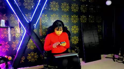 AbrilSonne online show from 02.24.26