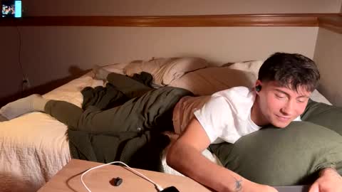 Acton Finlay online show from 12.04.25