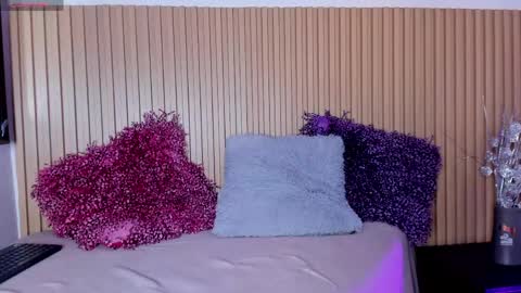        online show from 04.12.26