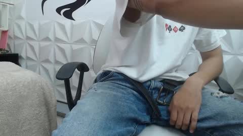 adam_evehotroom online show from 02.12.25