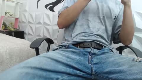 adam_evehotroom online show from 02.18.25