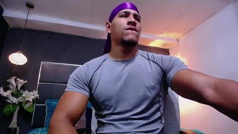 adam_fit19cm online show from 09.10.25