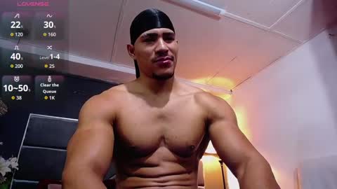 adam_fit19cm online show from 10.06.25