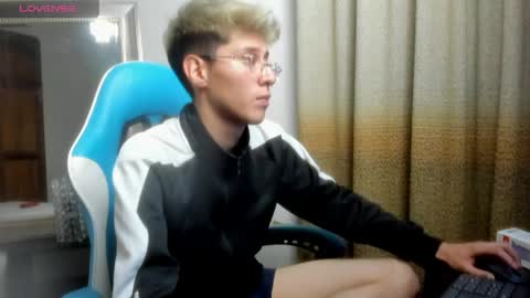 Adam online show from 04.07.26