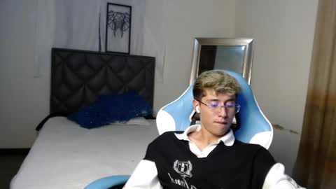 Adam online show from 04.11.26