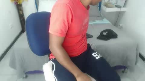 adam_morgan2 online show from 11.10.25