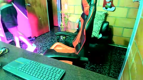 Adam Valencia online show from 12.22.24