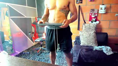 Adam Valencia online show from 02.02.25