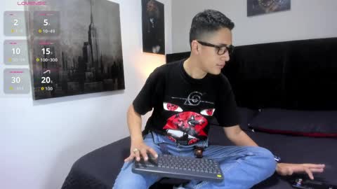 adam_walker_1 online show from 05.19.26