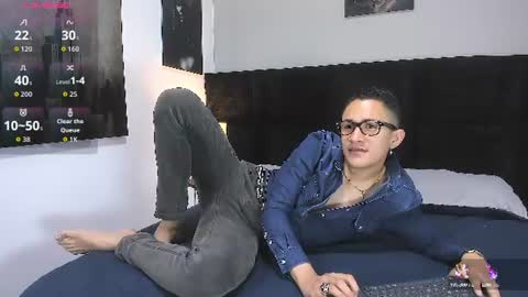 adam_walker_1 online show from 06.24.26