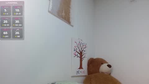 ADAMS Y NIKI online show from 02.12.25