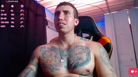 Snapshot of adan_hudson chatting on 11.01.25 Anderson online show from 11.01.25