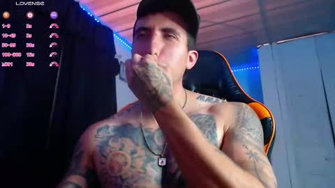 Snapshot of adan_hudson chatting on 11.14.25 Anderson online show from 11.14.25